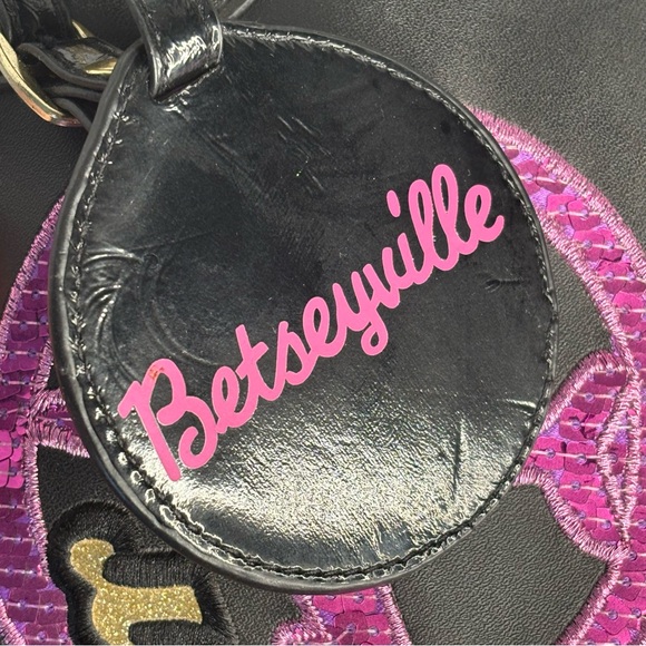 Betsey Johnson air travel handbag  black/pink with Vintage Design - Picture 2 of 13